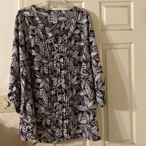 Beautiful 3X top with 3/4 sleeves